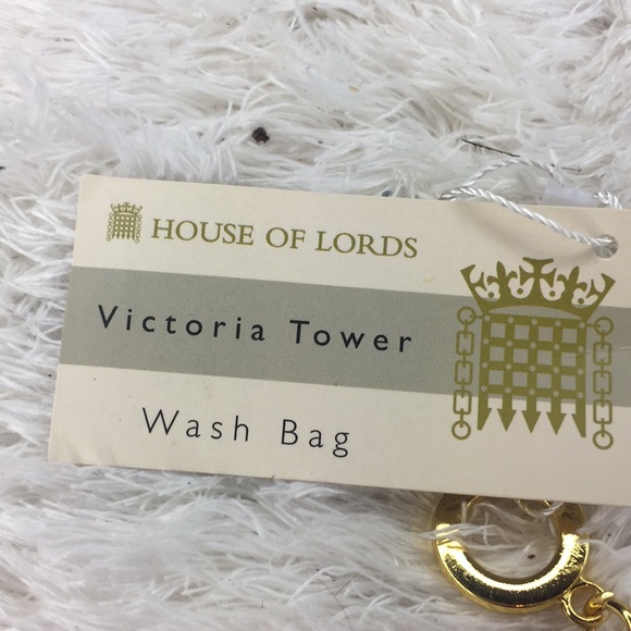 House of Lords Wash Bag - Picture 2 of 3